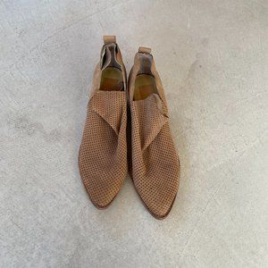 Dolce Vita Tan Heeled Ankle Boots